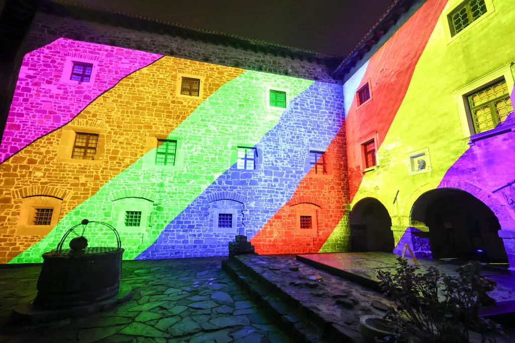 CLP 9 Allestimento multimediale dentro